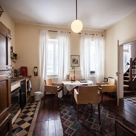 Former Parish And Schoolhouse Apartamento *