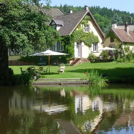 Former Parish And Schoolhouse Apartamento